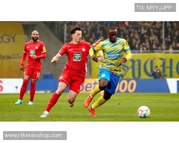 凯泽斯劳滕客场强势战平沃尔夫斯堡，保持不败势头